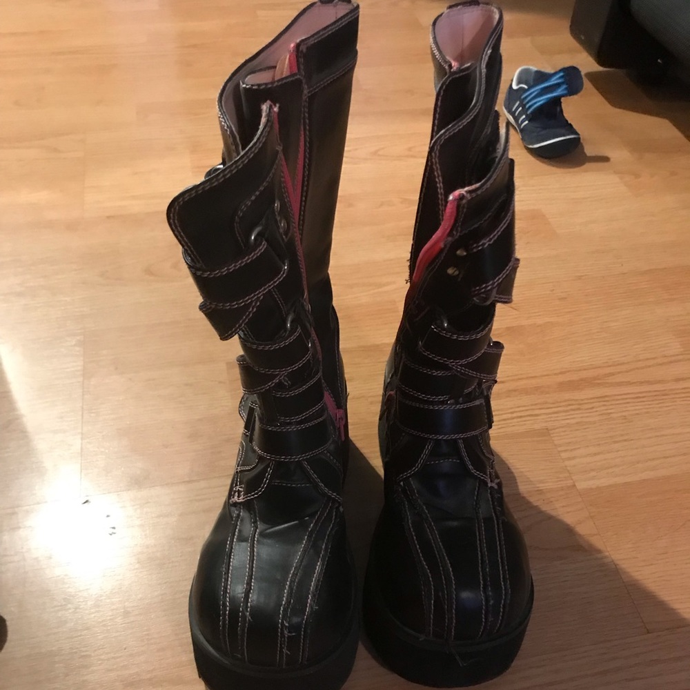 Demonia platform boots used